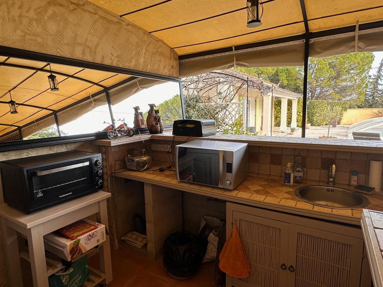 Beau Ciel Apartment Chateauneuf-de-Gadagne Bagian luar foto
