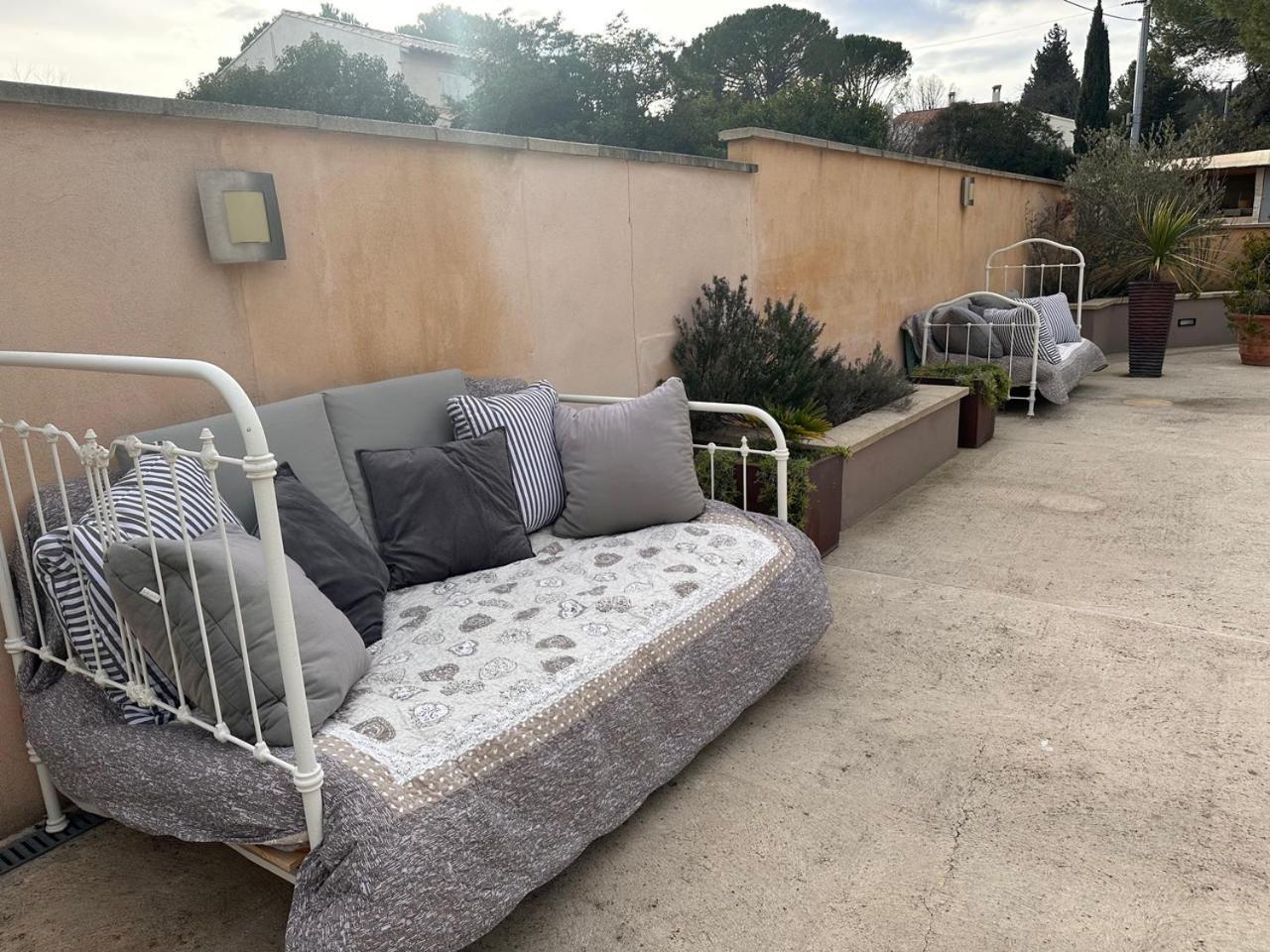 Beau Ciel Apartment Chateauneuf-de-Gadagne Bagian luar foto